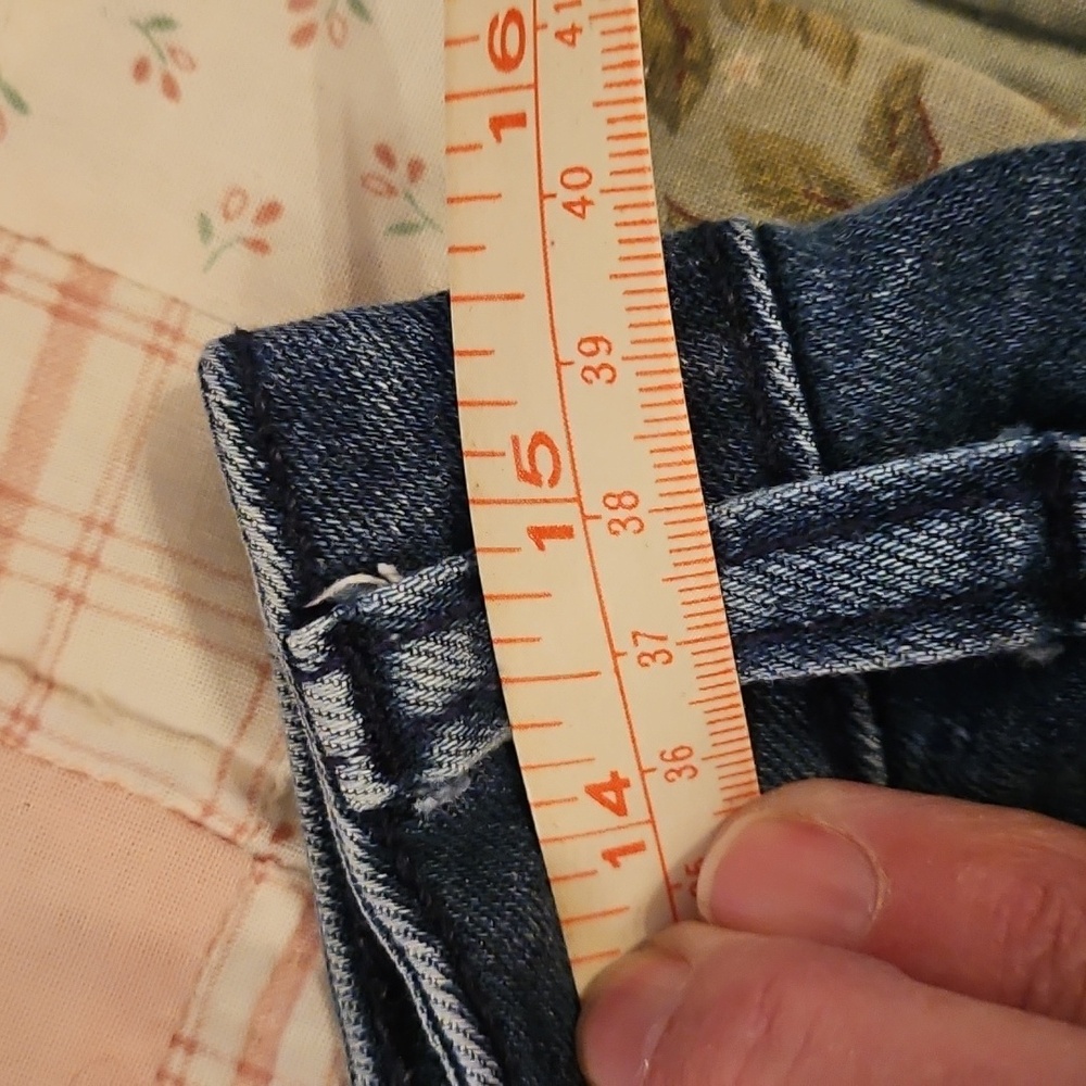 Relativity Straight Leg Jeans - Picture 8 of 10